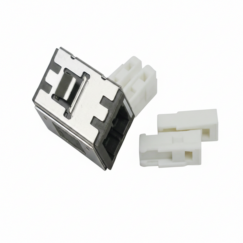 Adaptateur fibre optique MU vers MU duplex avec manchon céramique pour connexions fibre monomode et multimode en centre de données et panneaux de brassage